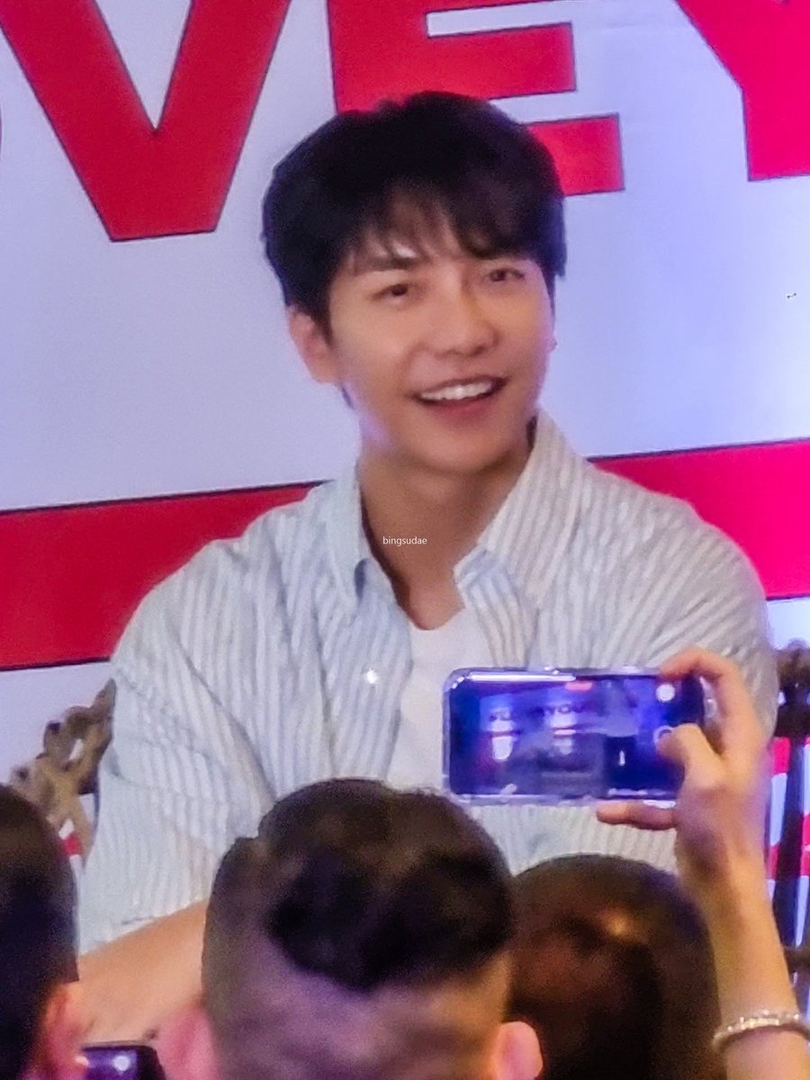 bingsudae's tweet photo. our smile boy🫶💚
#LeeSeunggi #bbqchicken #loveyouback https://t.co/6ba27OM1Rb