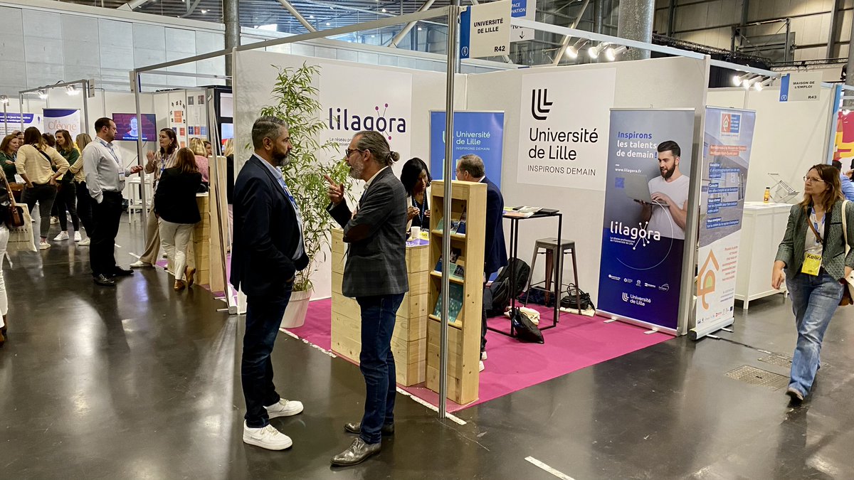 univ_lille's tweet photo. 🤝 L'Université de Lille est présente aujourd'hui à la 3e édition du Salon #HumanDay à @LilleGrandPalai, venez nous rendre visite ! 👇
https://t.co/DryW8JroA3 https://t.co/xa9LwWY8kk