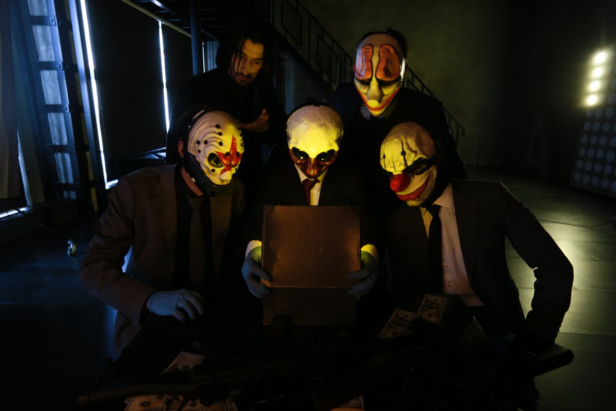 flintatch's tweet image. - Wolf, are we happy about #PAYDAY3 ?
- Yes, John. We happy!

Yup, that's us hyped for new adventures coming up

#infamousOVERDRILLers

John Wick by @goosecosplay1
Photo by Positive_shot

@PAYDAYGame #paydaycosplay #JohnWick4 #JohnWick #pulpfiction #PAYDAY2