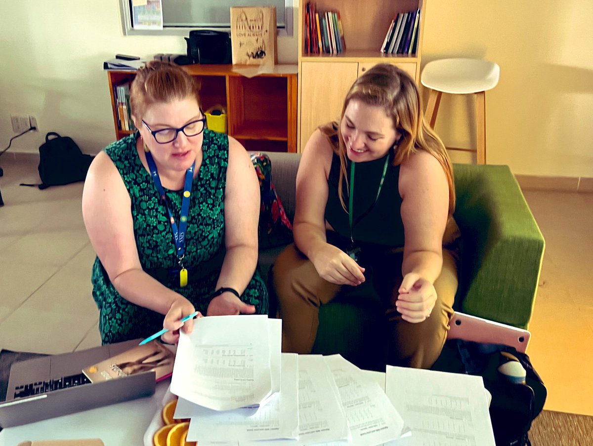 cecigomez_g's tweet photo. Days 1-2 of our visit from @ms_fernweh from @EKC_Literacy - what a powerful, dynamic & engaging learning experience it has been already! Really looking forward to our #labsites in the next three days! @ssischool #wearessis • @KladovaTatiana @mjsyl @catmcdoug @JessicaEDavis1 https://t.co/VuUoyKH7Y2