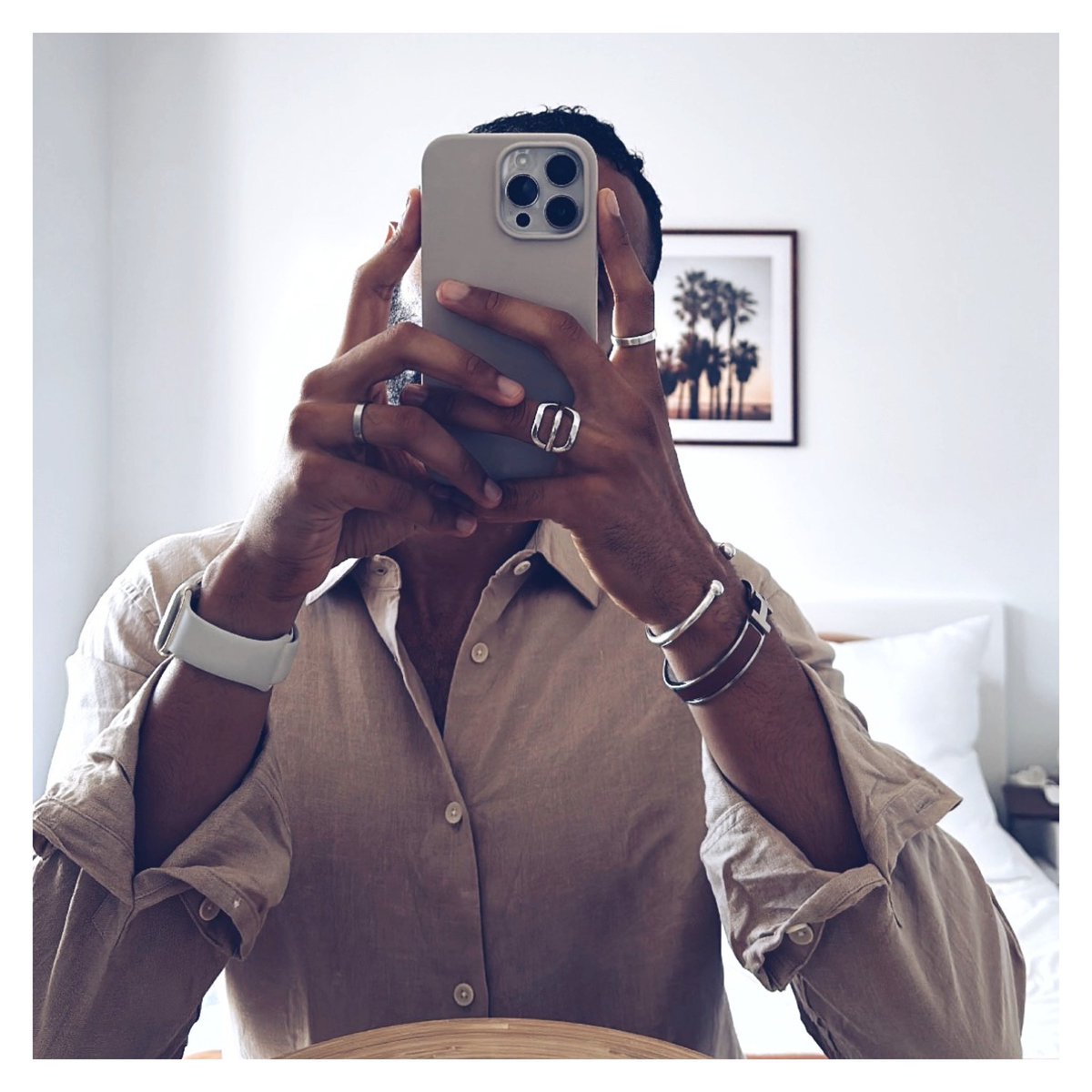 Hello Fall 🍂 • New York, USA 
#OutfitOfTheDay #OOTD #SandroParis #Sandro #SandroHomme #APC #APCparis #Jewelry #MenJewelry #Bracelet #Ring #Hermes #Apple #AppleWatch #iPhone #Fall #FallTones 
#MixedRace #MixedMan #PanAfrican