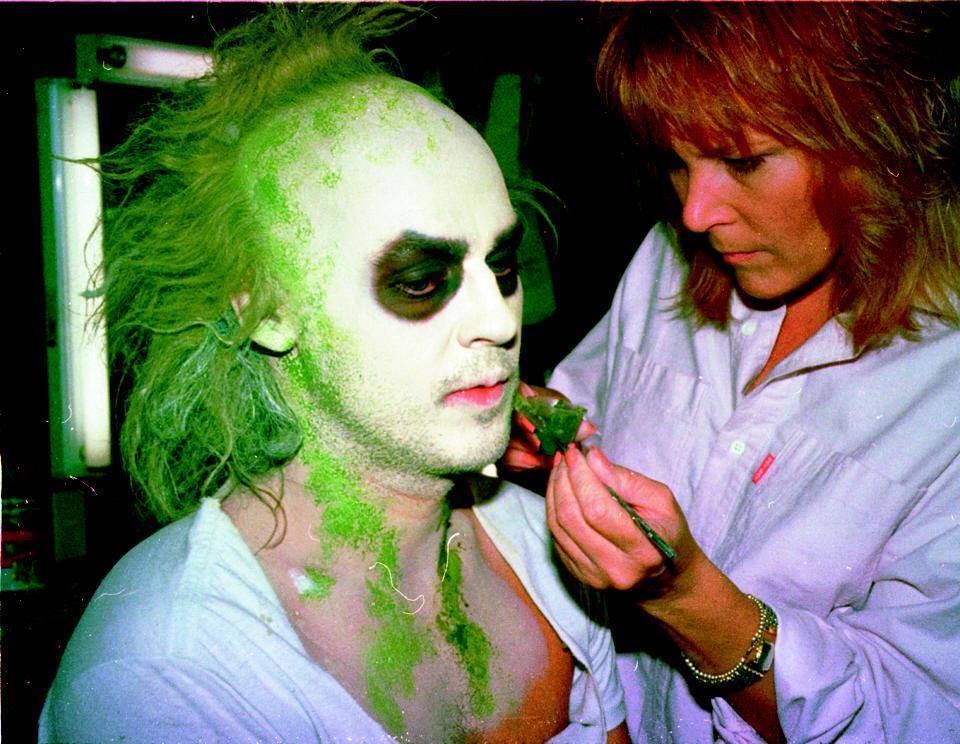 TimBurtonmoviegifts tweet media