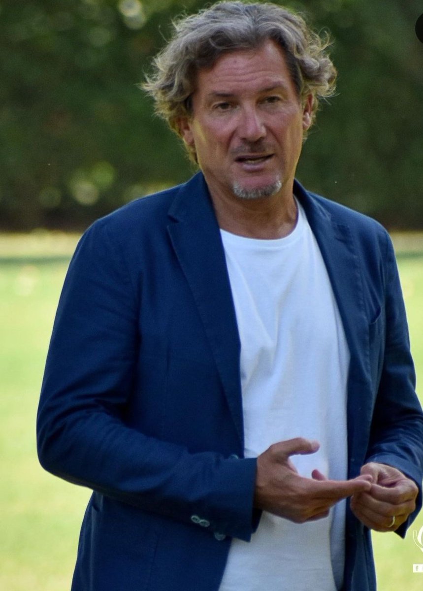 AndreLaMonica22's tweet image. Ufficiale. #Stroppa sostituisce #Ballardini nella panchina della #Cremonese☑️
#Calciomercato #SerieB