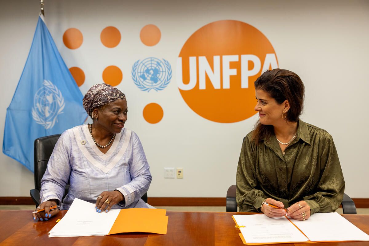 MFA Iceland 🇮🇸 (@mfaiceland) on Twitter photo 🇮🇸 has signed a three year framework agreement with <a href="/UNFPA/">UNFPA</a> a longstanding partner in development cooperation. Proud to contribute to their important work promoting sexual and reproductive health and rights, transforming the lives of women and girls around the globe. 📸<a href="/YuntongMan/">Yuntong Man</a> 🇮🇸 has signed a three year framework agreement with <a href="/UNFPA/">UNFPA</a> a longstanding partner in development cooperation. Proud to contribute to their important work promoting sexual and reproductive health and rights, transforming the lives of women and girls around the globe. 📸<a href="/YuntongMan/">Yuntong Man</a>