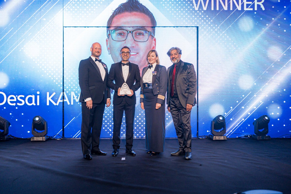 AsianAchieversAwards (@asianachievers) on Twitter photo Mike Reed from <a href="/CityFed/">CityFed</a> & Wing Commander Jenny Dennis <a href="/RoyalAirForce/">Royal Air Force</a> present Salman Desai KAM from <a href="/NWAmbulance/">North West Ambulance Service</a> with our Uniformed & Civil Services Award 🎖️
Salman joined as a #paramedic in 1997 and he's now the CEO.
#AsianAchievers #NHS #diversity
<a href="/BalbirFlora/">Balbir Singh Flora MBE FRSA</a> <a href="/DefenceSikhNW/">Defence Sikh Network UK</a> Mike Reed from <a href="/CityFed/">CityFed</a> & Wing Commander Jenny Dennis <a href="/RoyalAirForce/">Royal Air Force</a> present Salman Desai KAM from <a href="/NWAmbulance/">North West Ambulance Service</a> with our Uniformed & Civil Services Award 🎖️
Salman joined as a #paramedic in 1997 and he's now the CEO.
#AsianAchievers #NHS #diversity
<a href="/BalbirFlora/">Balbir Singh Flora MBE FRSA</a> <a href="/DefenceSikhNW/">Defence Sikh Network UK</a>