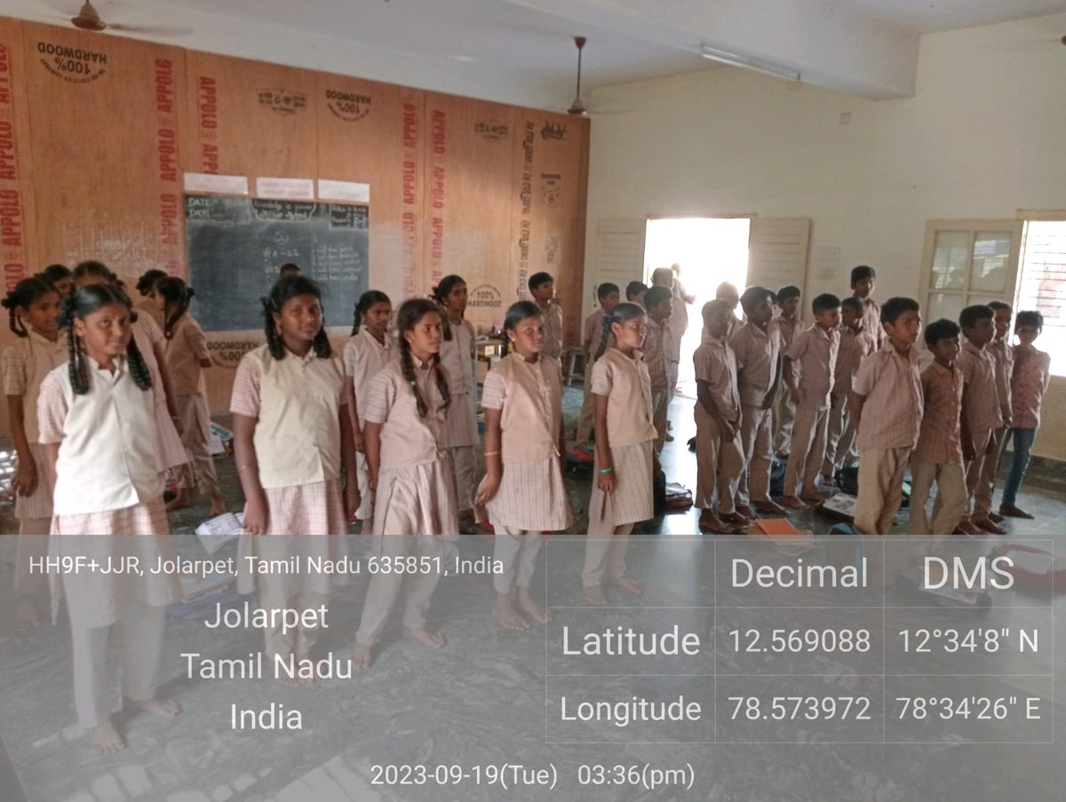 JolarpetMpt's tweet photo. Swachhata Hi Seva 
Day 4
19.09.2023

Awareness for School Children Municipal Middle School (South) Jolarpet.

#YouthVsGarbage
#IndianSwachhataLeague 
#GarbagefreeIndia 
@SwachhBharatGov
@SwachSurvekshan 
@MoHUA_India
@MawsTamilNadu
@tnmaws https://t.co/80KSO8NjAh
