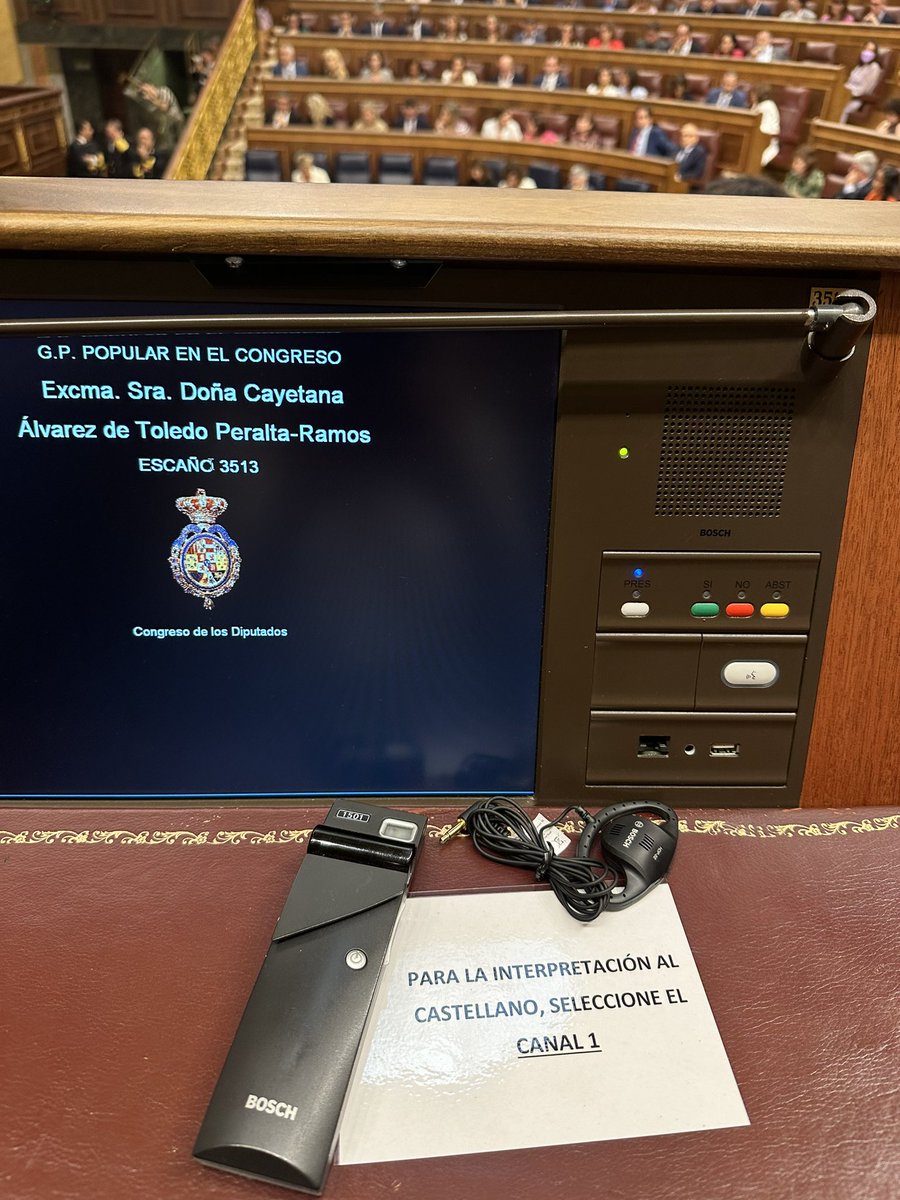 cayetanaAT's tweet photo. Los nacionalistas ya no están solos. Ahora es el propio Gobierno de la Nación el que ha convertido a España en una fábrica de extranjería.

Vergüenza. https://t.co/sDyxLVH6da