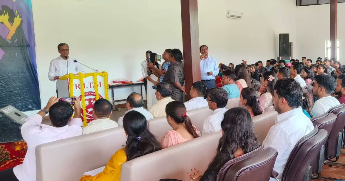 ritm_college's tweet photo. आज दिनांक 19/09/2023 को हमारे NIT 86 विधानसभा क्षेत्र के वरिष्ठ भाजपा जिला श्री यशवीर डागर जी के कॉलेज रत्न इंस्टीट्यूट ऑफ टेक्नोलॉजी एंड मैनेजमेंट पलवल में फ्रेशर पार्टी का आयोजन किया गया. https://t.co/rwjfVRT3QK