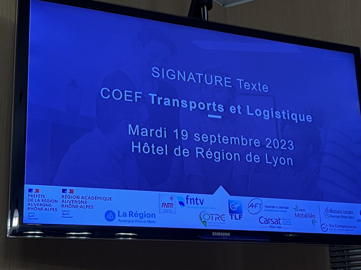 TOUBEAUfred's tweet photo. 🤝@poleemploi_ara signataire du Contrat d’Objectifs Emploi Formation (COEF) Transports et logistique🤝
👉 améliorer la #qvt et le dialogue social 
👉 fidéliser les salariés, dynamiser la politique RH, mixité et diversité
👉développer l’attractivité de la filière et l’alternance https://t.co/GwhN5FDrVe