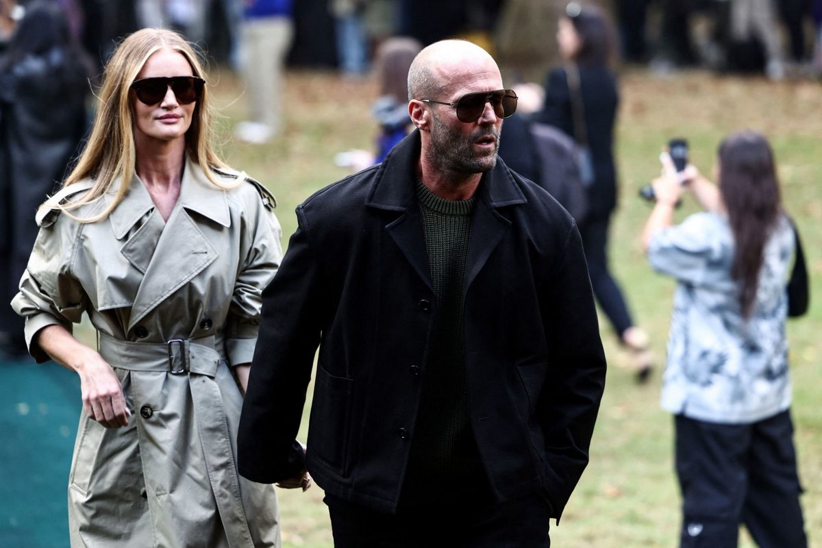 Statham Army tweet media