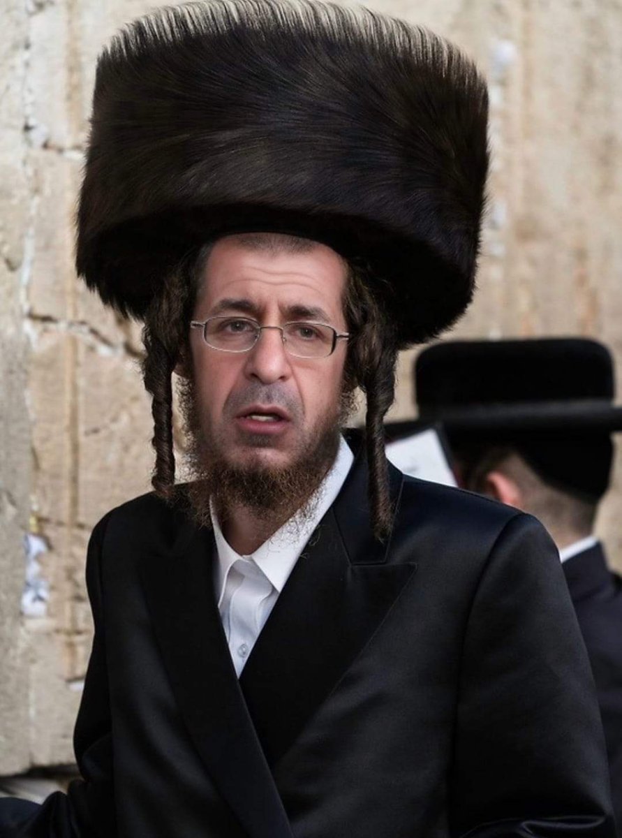 Bir paylaşımda Türk politikacılarından kim diye isim yazmamışlar.???