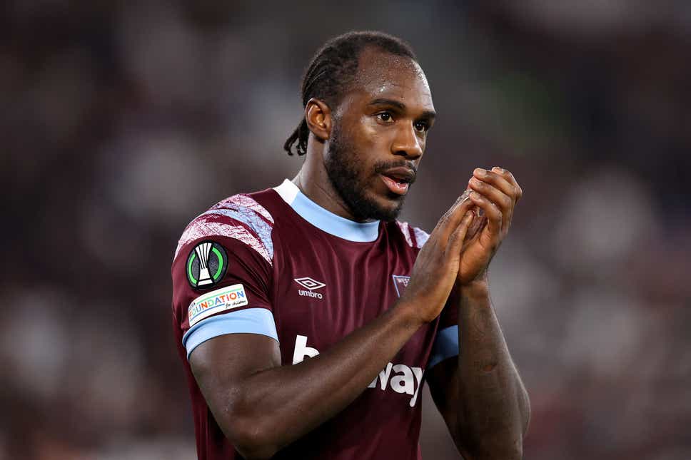 LFCTransferRoom's tweet photo. 🗣 Michail Antonio:

"I saw how Wolves played against Liverpool. We’ve got them this weekend. We’re finishing above Liverpool this season." 🤔 https://t.co/BulwswbeFT