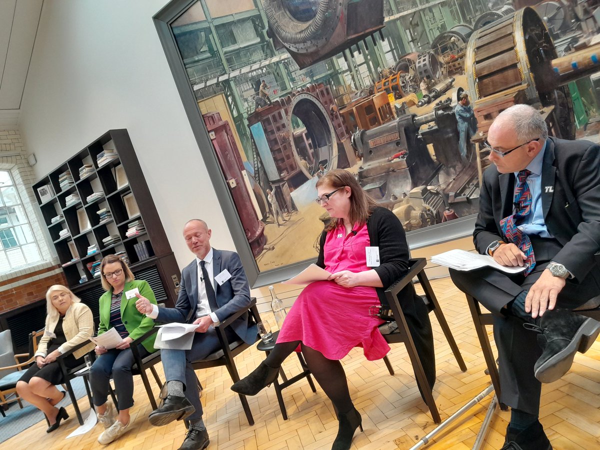 With <a href="/TLevelsAPPG/">T Levels APPG</a> hearing from <a href="/rgrimsey/">Rob Grimsey</a> <a href="/Nash_Squared/">Nash Squared</a> that 70% of technology firms say skills shortages holding them back
<a href="/sciencemuseum/">Science Museum</a>