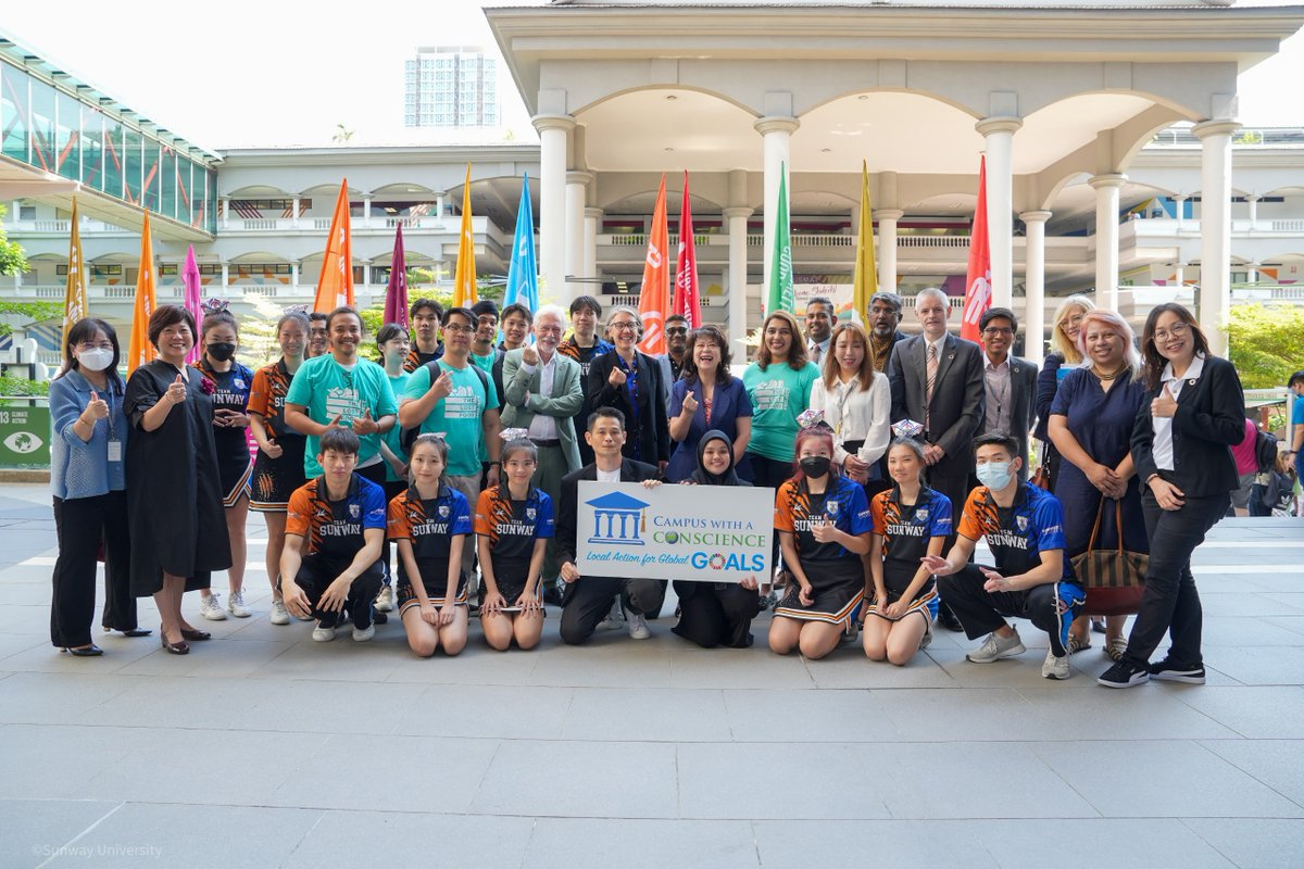 SunwayU's tweet photo. Day 2 of Campus With A Conscience was a success! The event featured inspiring speeches, performances, and sustainable showcase. It was a testament to the power of #CampusWithAConscience to bring people together to make a positive change 🌱 https://t.co/fX09NWWZ4l