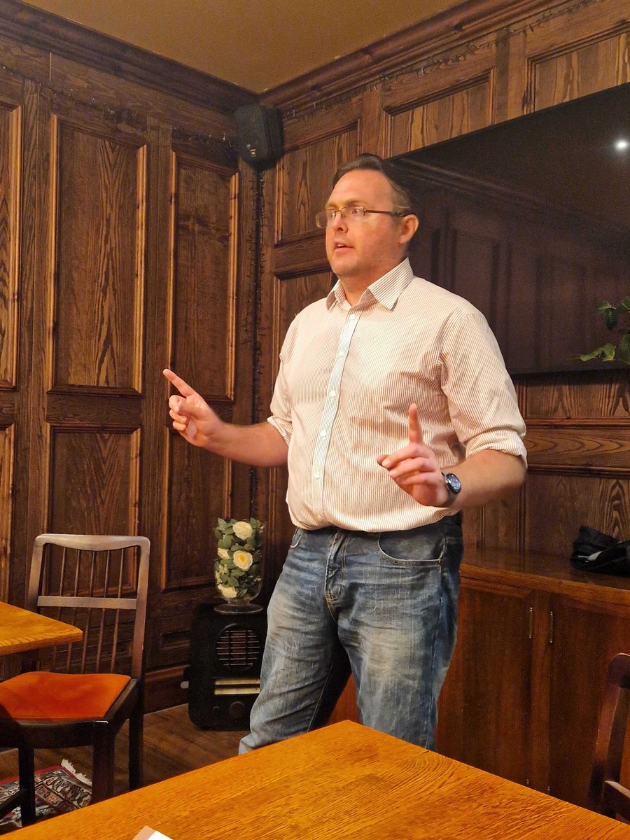 Rupa_Datta00's tweet image. Really pleased that we had a visiting #Toastmaster pop along to our session at #wembleystadium speakers last night to talk all things #mentoring 

Would you like to join us next Monday?

eventbrite.co.uk/e/the-pumpkin-…