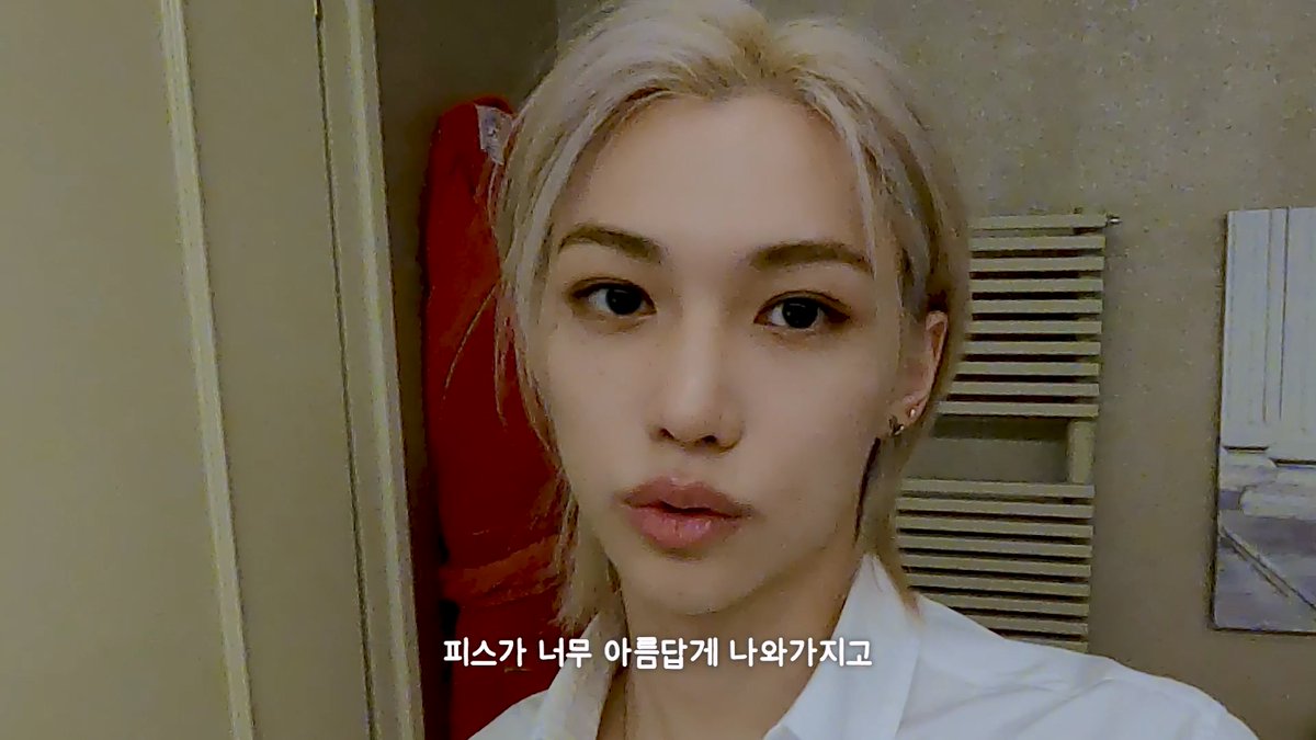 [SKZ VLOG] Felix : Sunshine Vlog 8 in Italy

youtu.be/QtDgZqnXCfw

#StrayKids #스트레이키즈 
#SKZVLOG #브이로그
#YouMakeStrayKidsStay