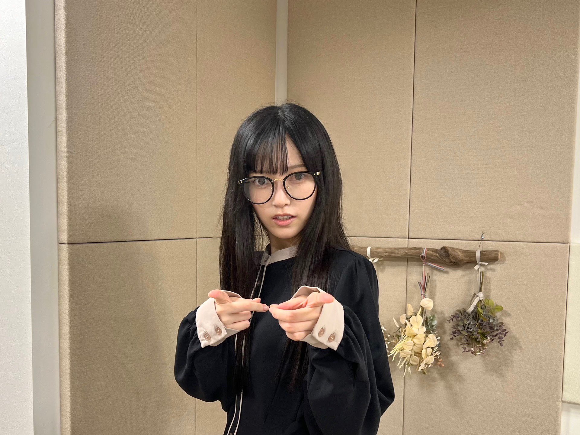 乃木坂46 池田瑛紗 2024.November-Ⅱ 匂っ メガネコーデ