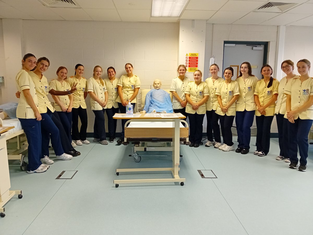 BNCG 2nd year Nursing Students busy in the CEC working on the Deteriorating Patient #DCU #clincialskills #Nursing