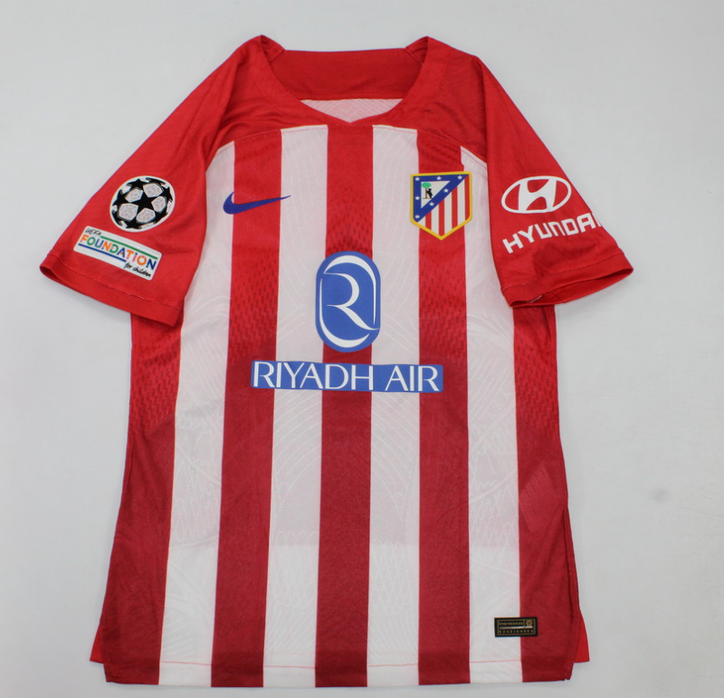 RotoChop_'s tweet photo. Gente, semana de Champions y derbi, así que os traigo un sorteito internacional en el que podréis ganar la camiseta del equipo que queráis

Requisitos:
🔸Seguir a @INFUTcamicracks y @Rotochop_(yo 😎)  
🔸RT este tuit

El ganador se sabrá el día del derbi. Suerte😘 https://t.co/qZ7Zt5NTnb
