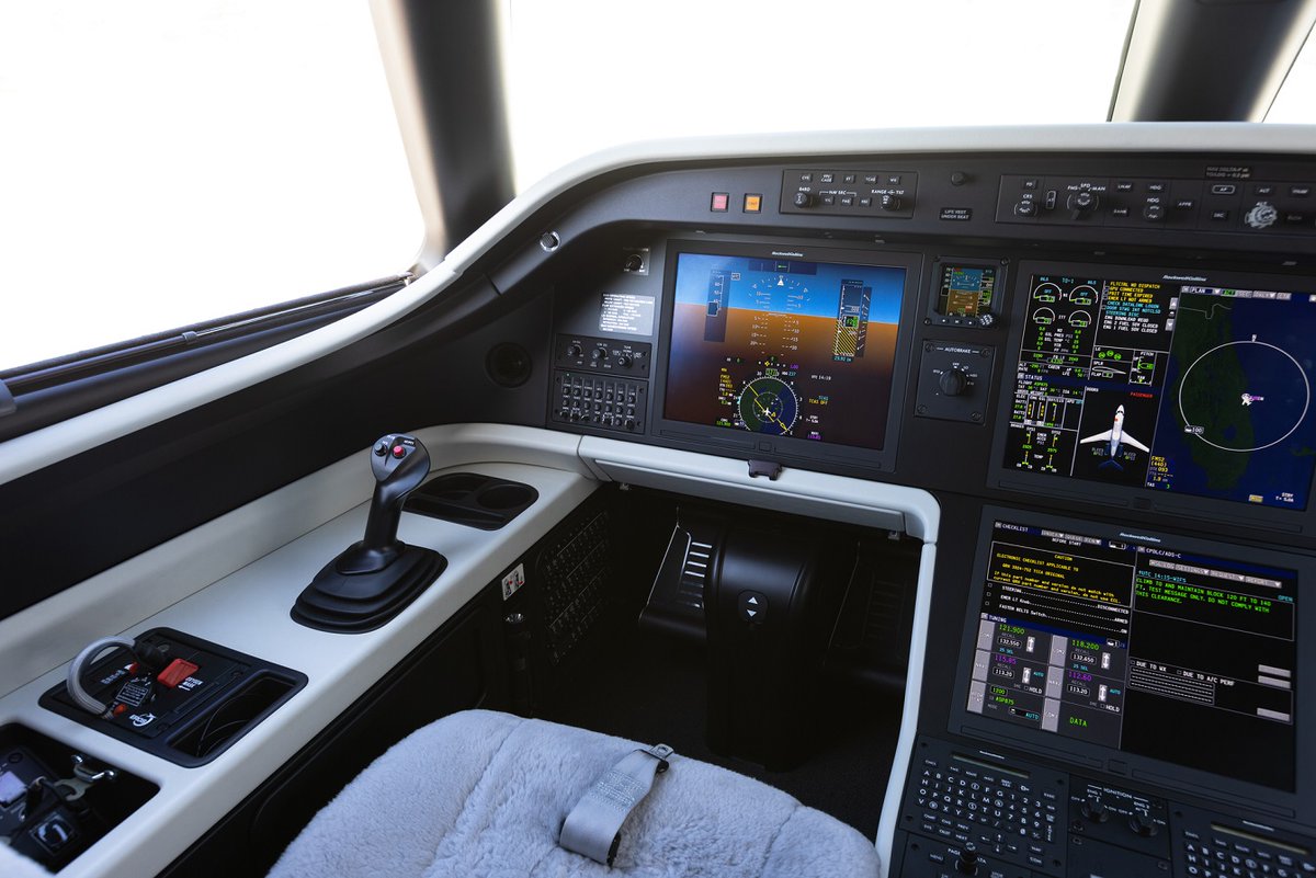 embraer's tweet image. #NEWS |#Embraer and @FlightSafetyInt announce new #Praetor full-flight simulator in Europe and open new location in the United States. Read full news: bit.ly/45UgvU7 #EmbraerStories #WeAreEmbraer #flightsimulator