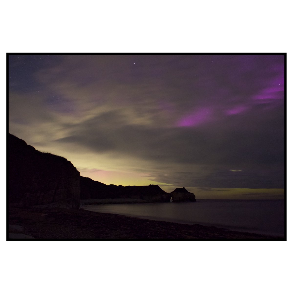 JoshMoonPhoto's tweet photo. Here's a few from last night in East Yorkshire! #northernlights #eastyorkshire https://t.co/hDBz9LnbJZ
