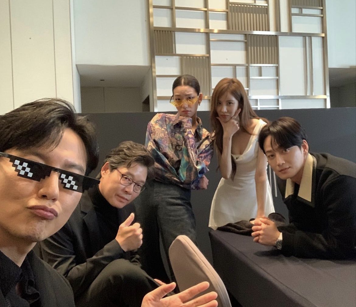envkfl1's tweet photo. 심장을 잡아뜯고 사망하고 머리를 뜯고 사망하고 https://t.co/6GfiU9TFD8