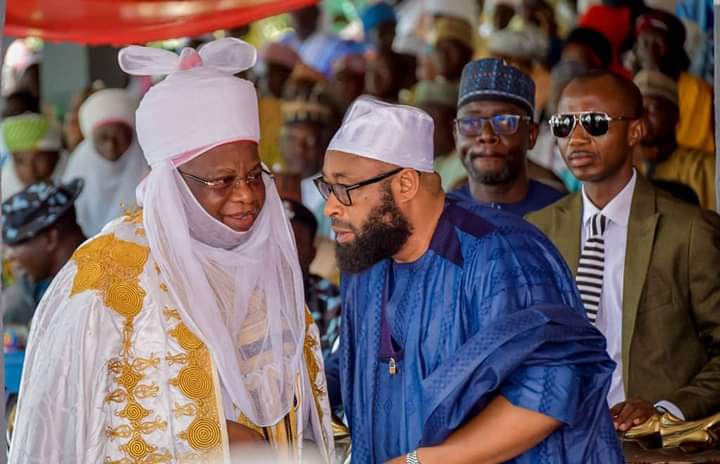 Sai_Bago's tweet photo. J A G O R A
The great representative of humanity, justice, love, and peace.
He is a Symbol of Societal Development and an Icon Of Hope.
He always do the needful for his people, Niger State are lucky to have you.
#StrongerTogether✊
#SaiBago🙌
#Nigerlite 🇳🇬 https://t.co/9v1QNExkWj