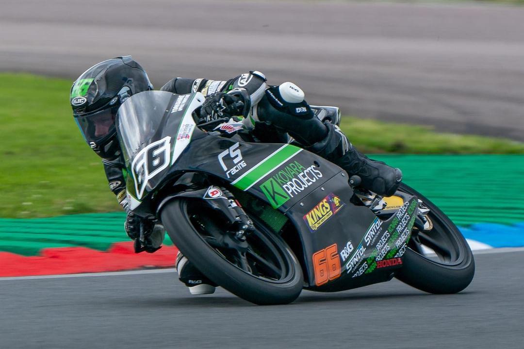 R&G British Talent Cup 🏁

The Short Shift News Rider of the Round for Oulton Park is Ronnie Harris 👏 

Congratulations Ronnie on a brilliant round 👌

📷 @olithephoto

#BritishTalentCup #bsb #OultonPark #rideroftheround