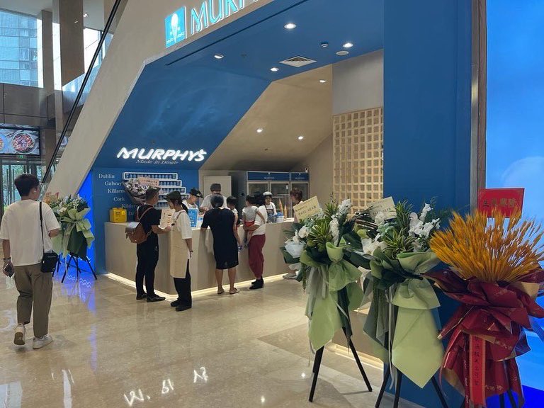 Murphy's Ice Cream tweet media