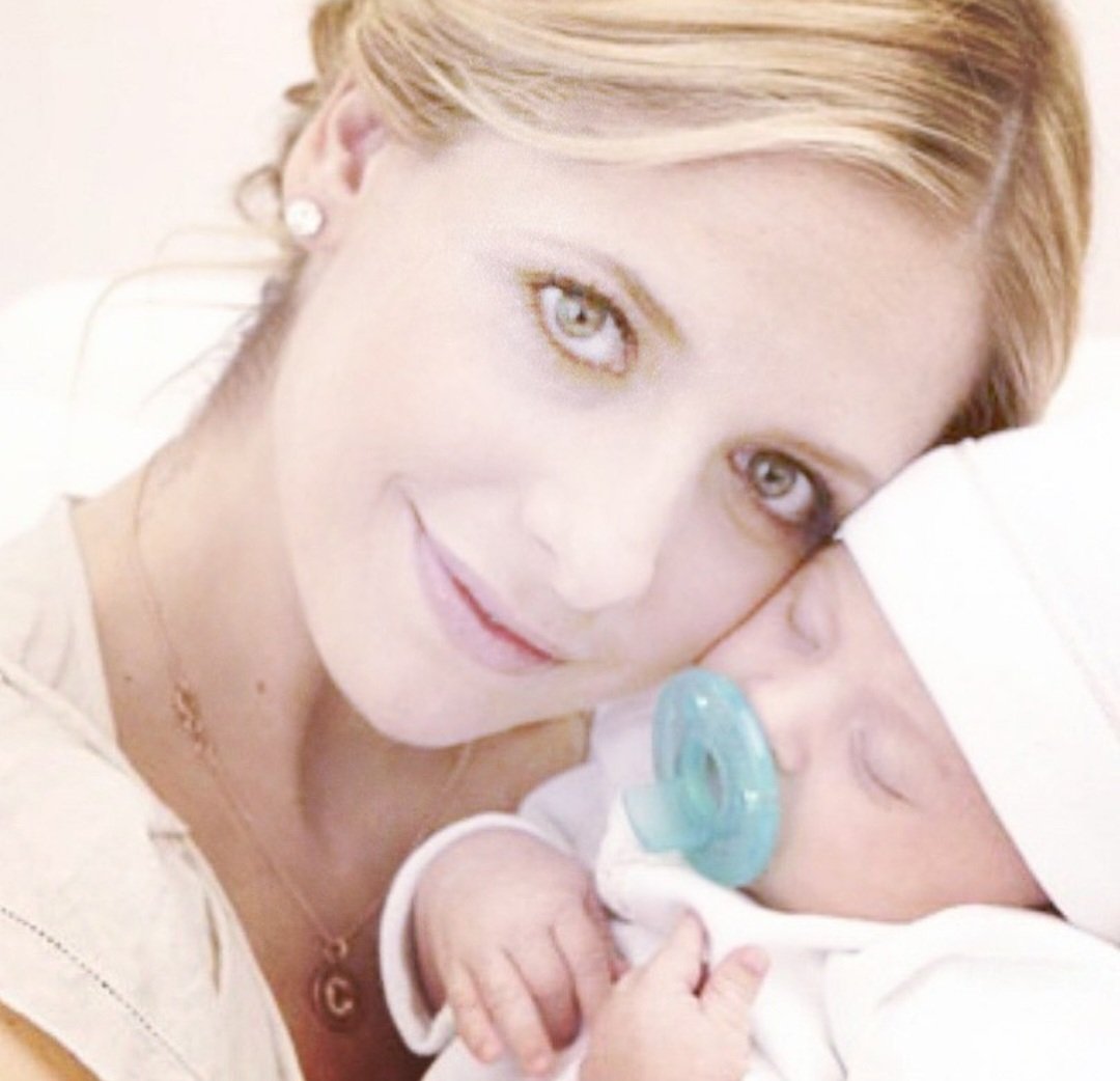 Happy birthday to Charlotte Grace Prinze 

#sarahmichellegellar #FreddiePrinzeJr