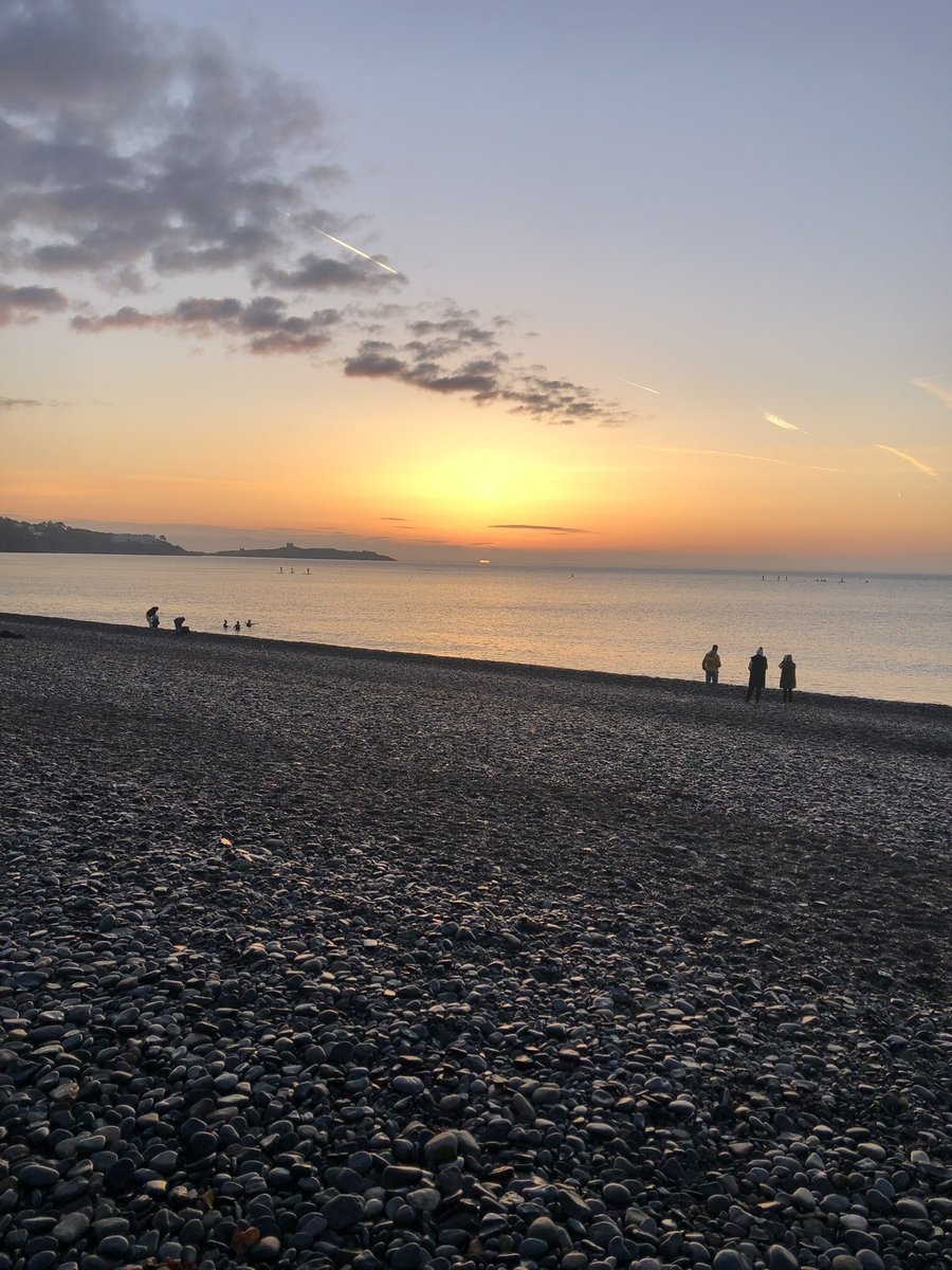 I am taking to the waters in Killiney on Saturday for Aware. Click below to donate - no amount is too small - it all counts! eventmaster.ie/fundraising/pa…