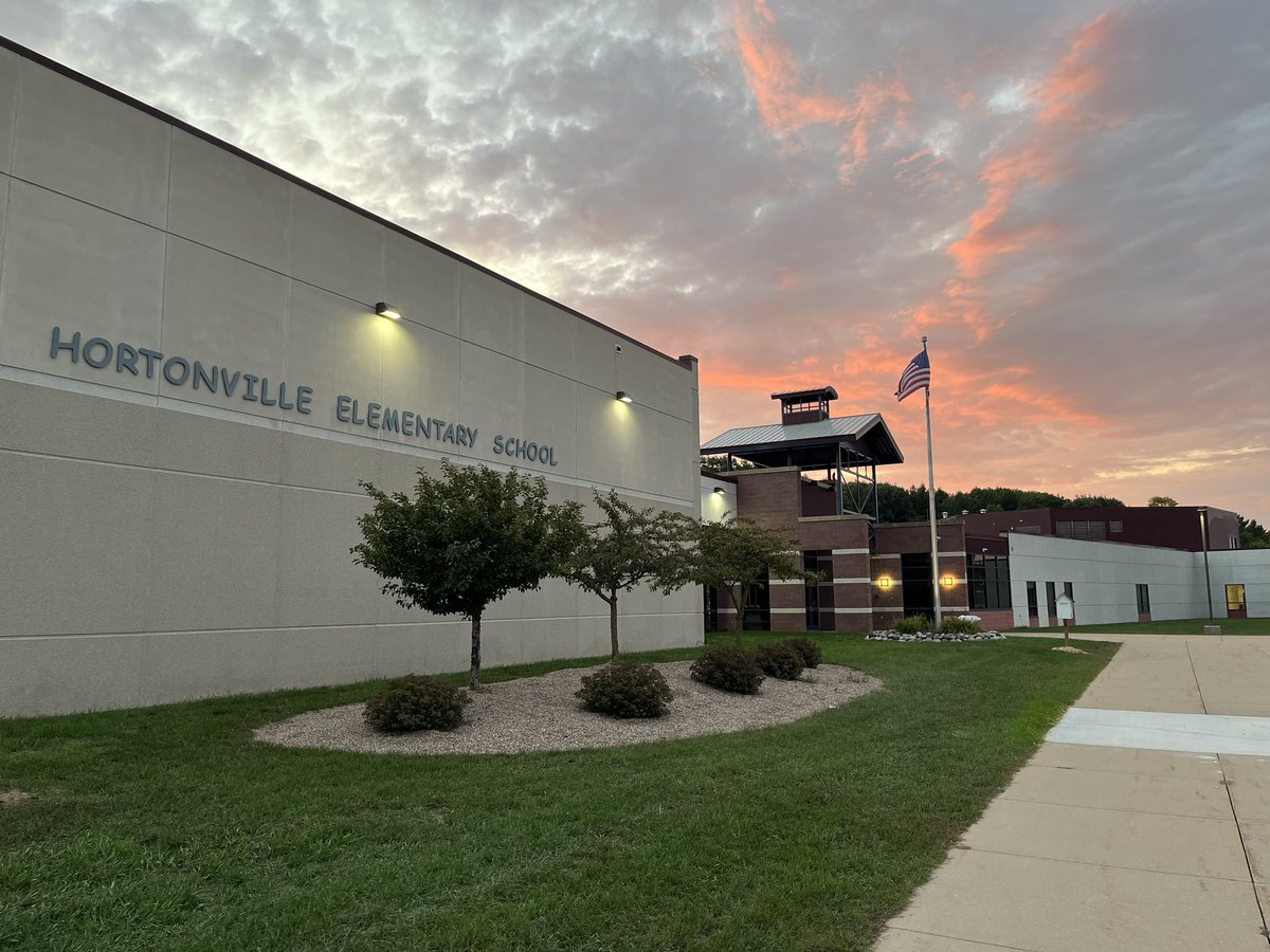 Good morning from Hortonville Elementary! 🌅🐻‍❄️