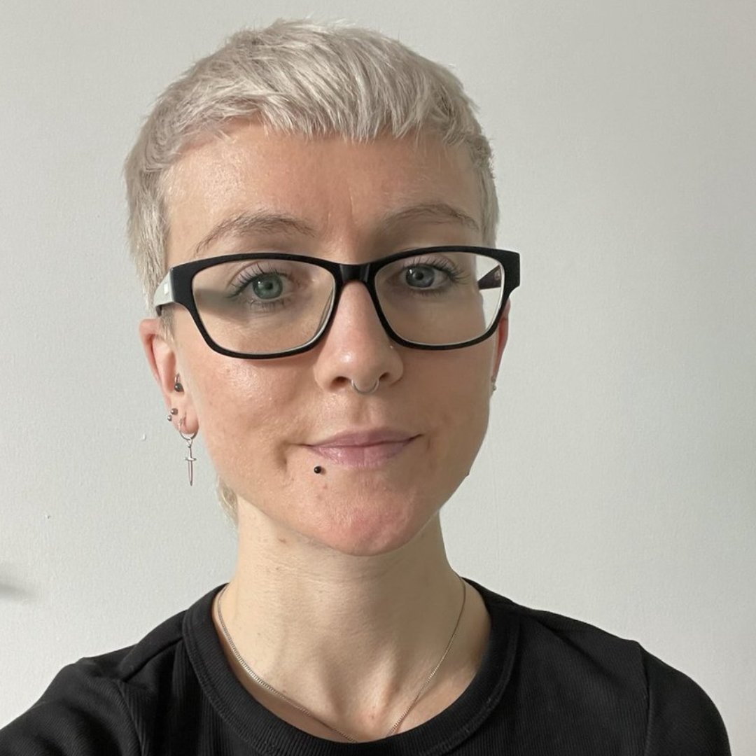 Breakthrough T1D UK (@bt1duk) on Twitter photo Dr <a href="/EmmaBerry90/">Dr. Emma Berry</a> is working with young people affected by #Type1Diabetes to develop a digital psychosocial wellbeing screening & monitoring tool.
She hopes clinicians will use it to support young people at their #diabetes appointments 💙
<a href="/QUBPsych/">QUB - School of Psychology</a> #YouthMentalHealthDay #GBDoc Dr <a href="/EmmaBerry90/">Dr. Emma Berry</a> is working with young people affected by #Type1Diabetes to develop a digital psychosocial wellbeing screening & monitoring tool.
She hopes clinicians will use it to support young people at their #diabetes appointments 💙
<a href="/QUBPsych/">QUB - School of Psychology</a> #YouthMentalHealthDay #GBDoc