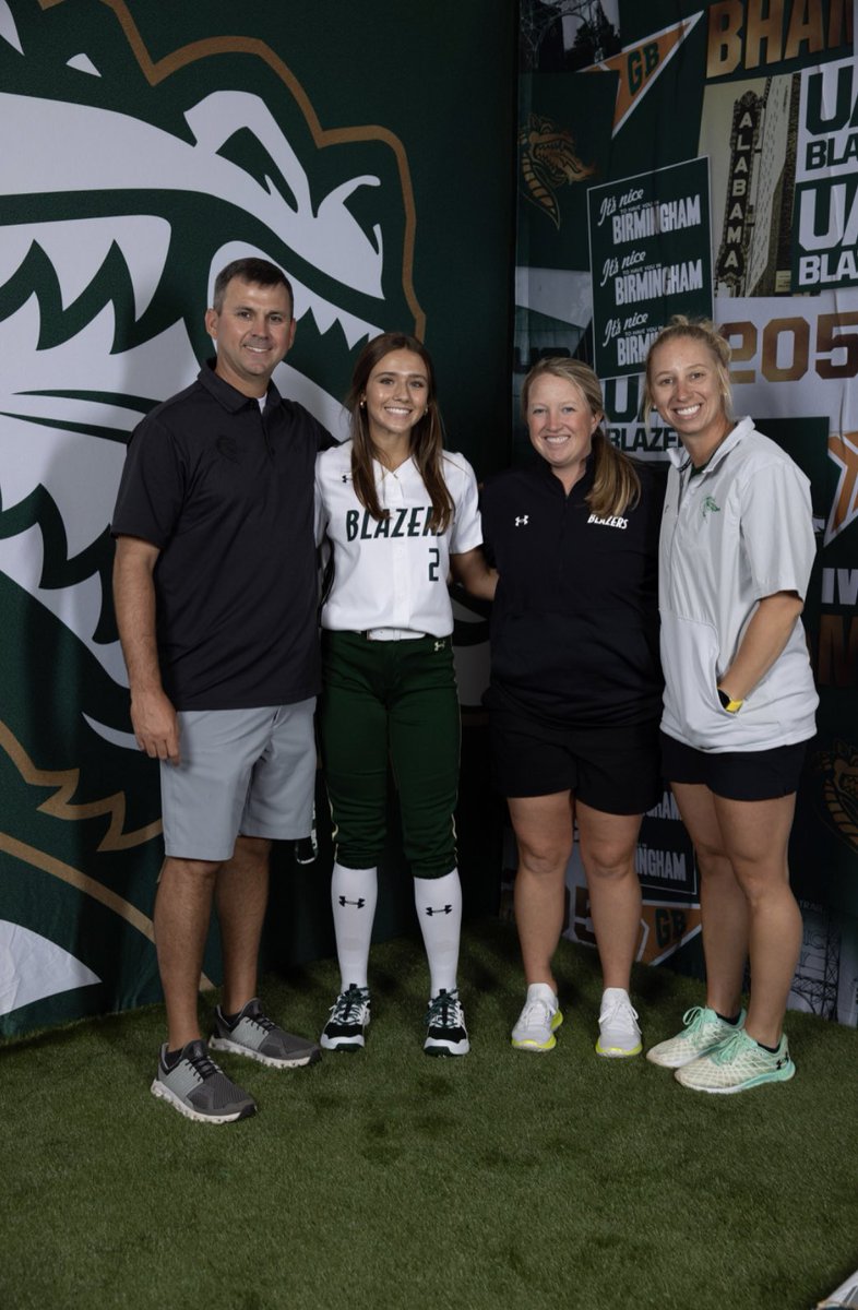 LaneyBridges25's tweet photo. I had such a great time and experience at @UAB_SB on my visit this past weekend! Thank you coach @AJDaugherty1 @SallieB34 and @HansonMolls2 for having me!
@UnityBridger 
@GryphonSoftball 
@Go_Gryphons https://t.co/fY0kmgBehJ