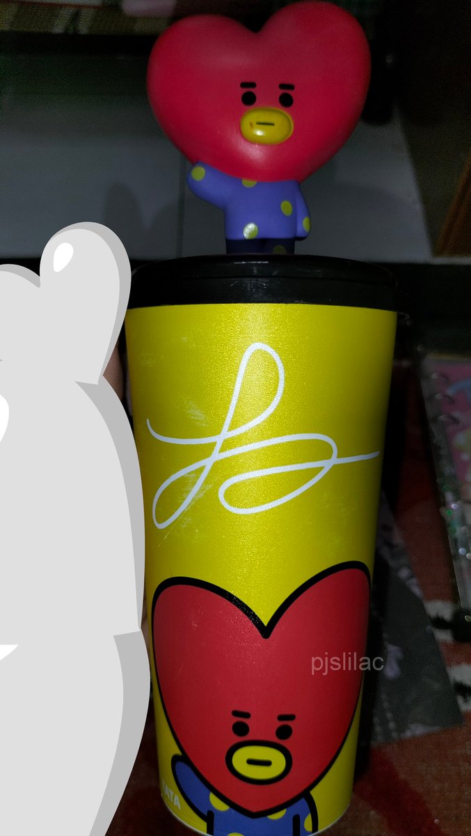 pompompuriniki's tweet photo. WTS BT21 BTS TATA MBO Tumblr Official Original

📍RM7 exc postage
📍free 1 jungkook jk sg2022 season greeting 2022 poster 🆓
📍 condition 4/10
📍do not buy if youre fussy buyer🙏
@pasarBTS @BTStrading_MY @btstradinginmy @BTSMarketMY  @allwttsbMY @btsMYshare #pasarBTS #pasarbtsMY https://t.co/1tX7bPTmTU