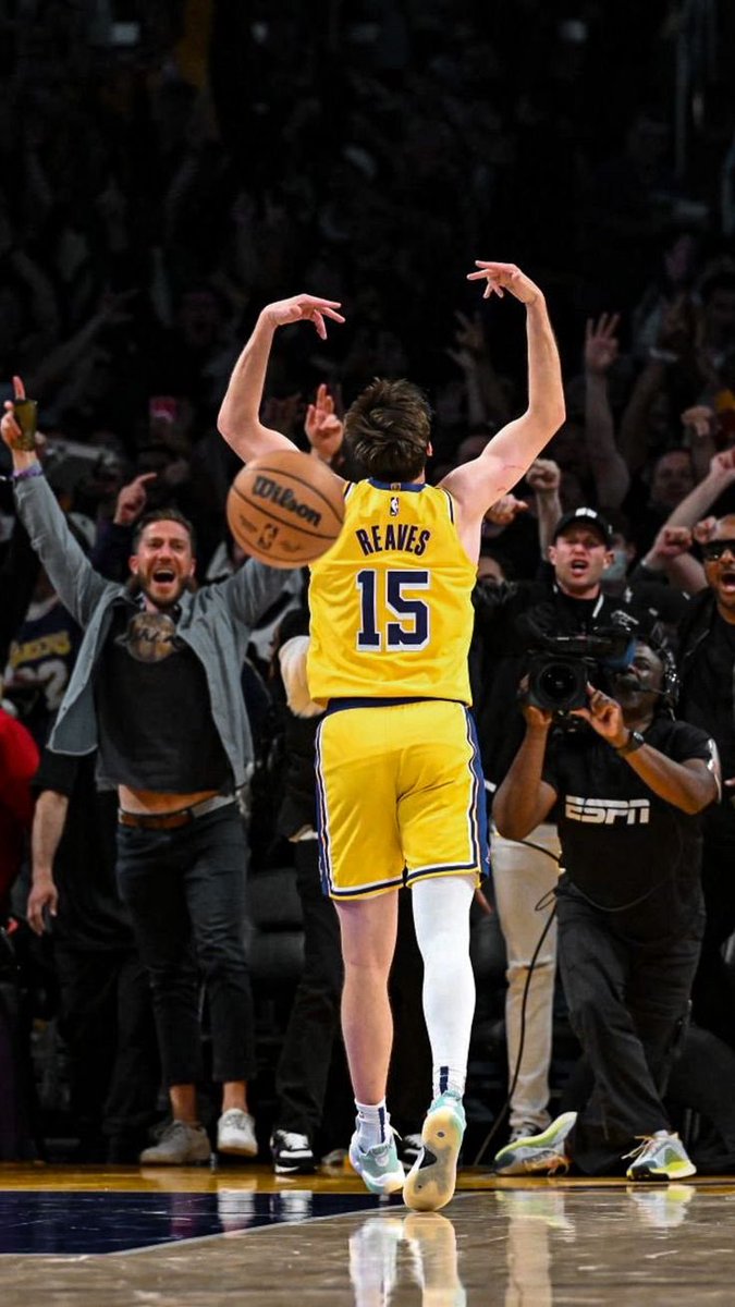 Basketball pics that go hard tweet media
