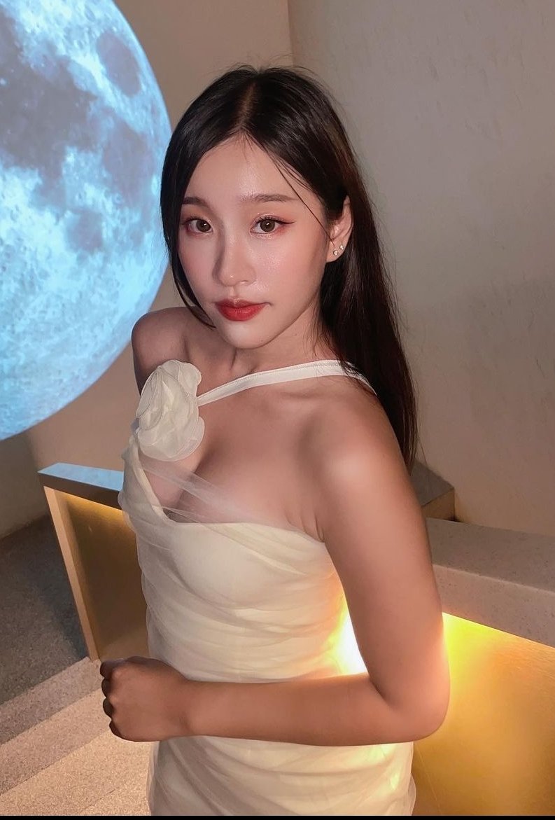 Karoona12's tweet photo. ก่อนจะถึงเบียร์
คนเนี้ยเคยดังมาก่อน🤫🤫 https://t.co/uq4QVhIfTN