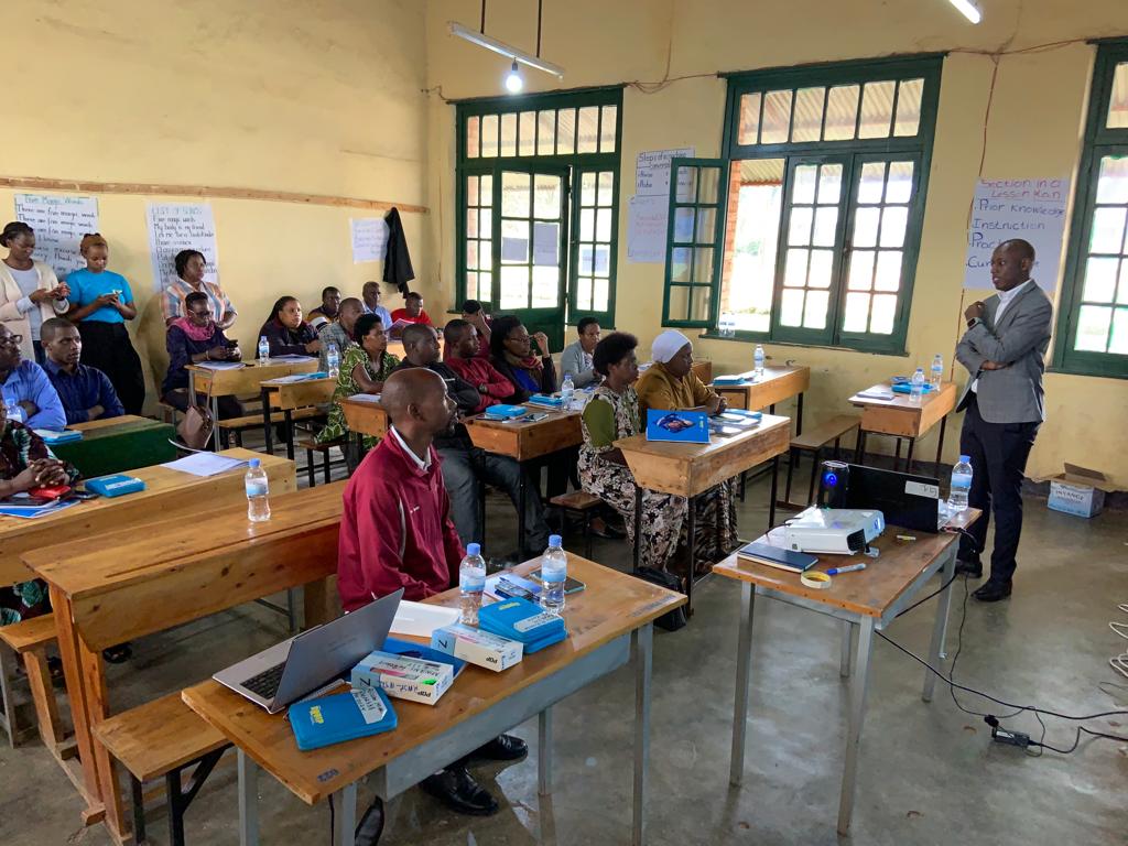 Both Mayor, <a href="/RwandaEQUIP/">RwandaEQUIP</a> and School Head teachers discussed collaborative efforts to enhance program implementation for improved learning outcomes.