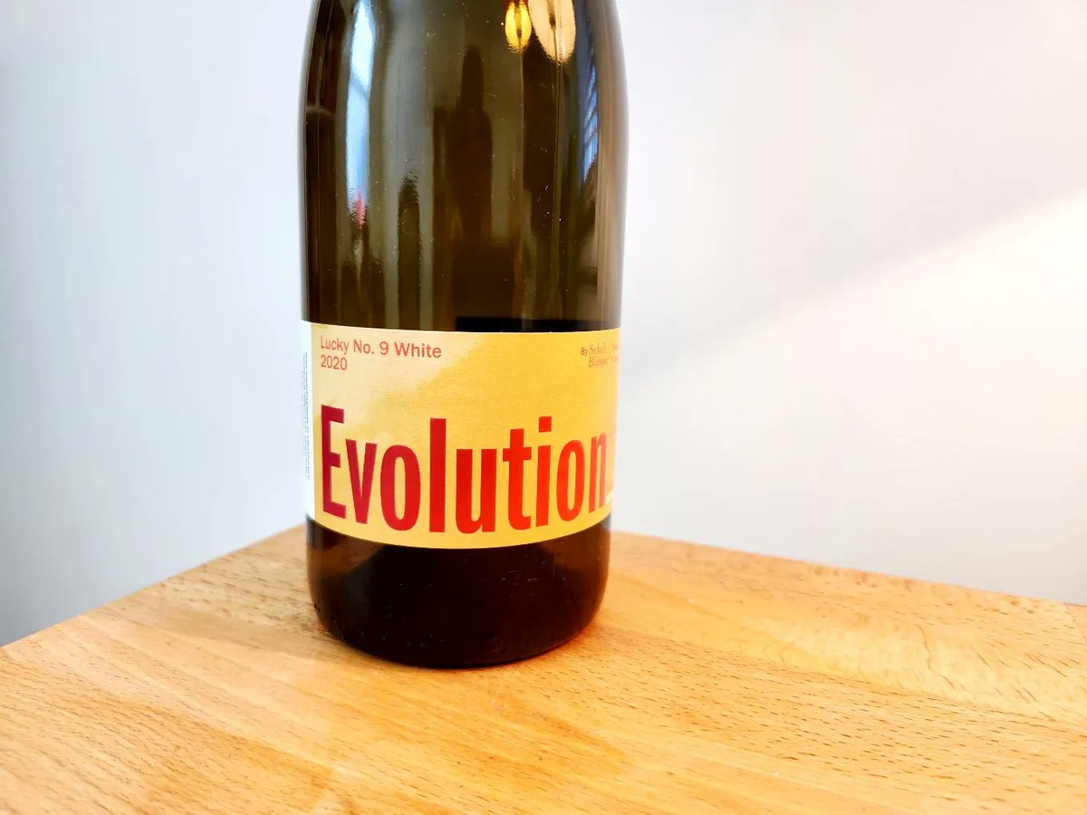 Sokol Blosser Lucky No. 9 White 2020 – A Zesty White Blend with Sunny Tropical Fruit. buff.ly/3PJhAsh @SokolBlosser #white blend