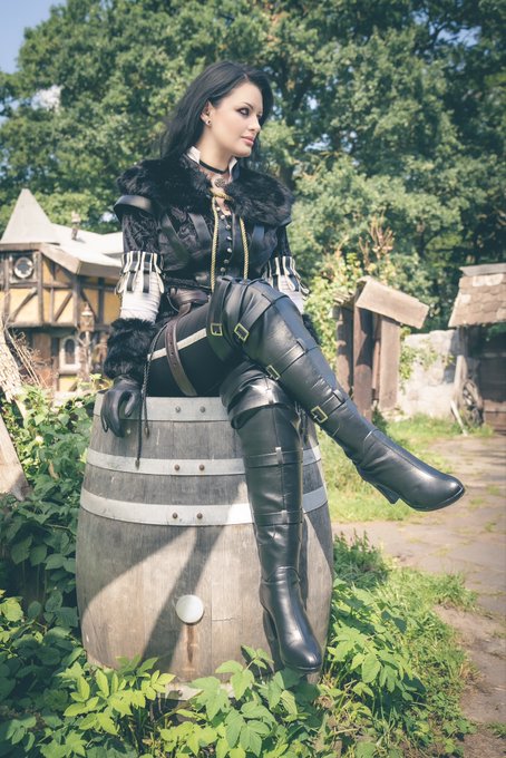 My Yennefer set is finally ready and I’m going to drop it on OnlyFans and BestFans this Friday ?

—>