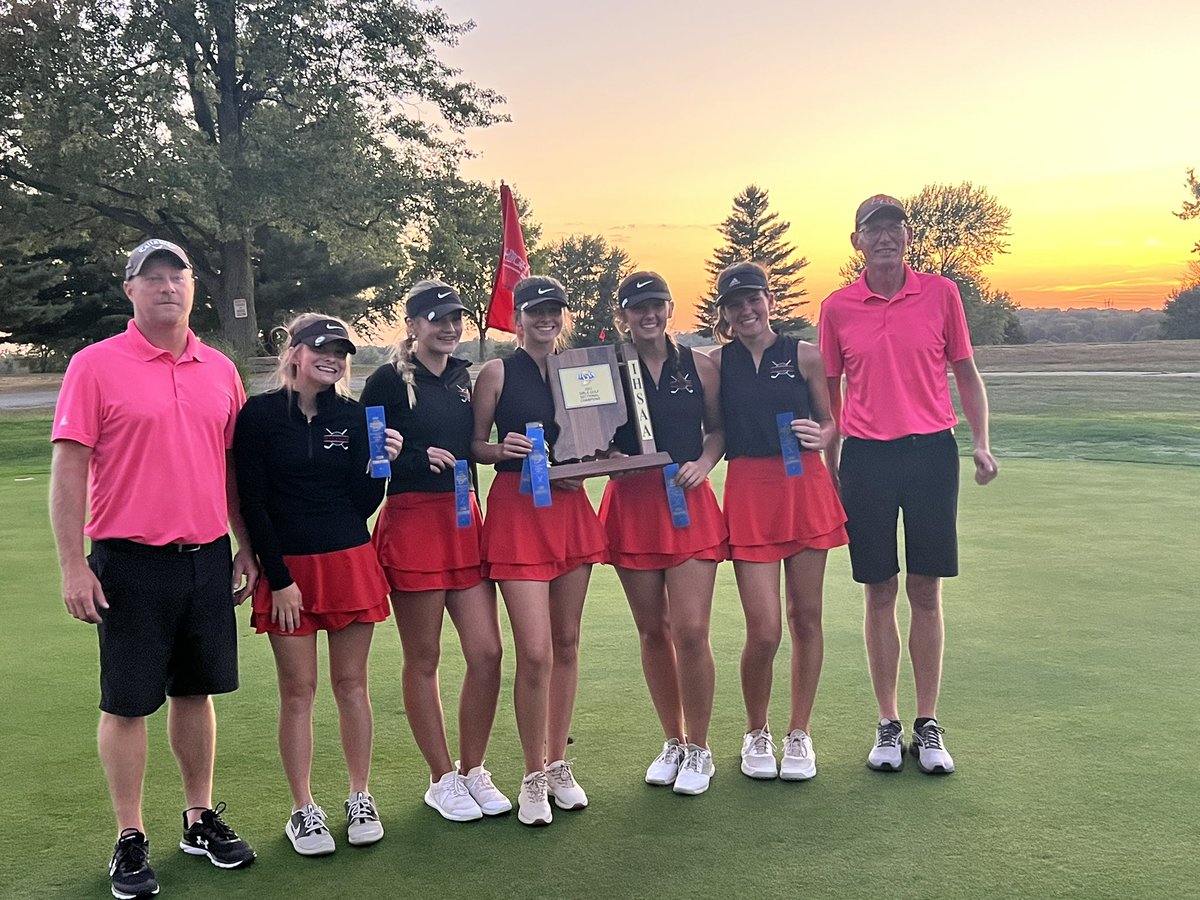 Congrats to the Vikings!! Back to back sectional champs and to Liv Emmons for capturing the individual title!