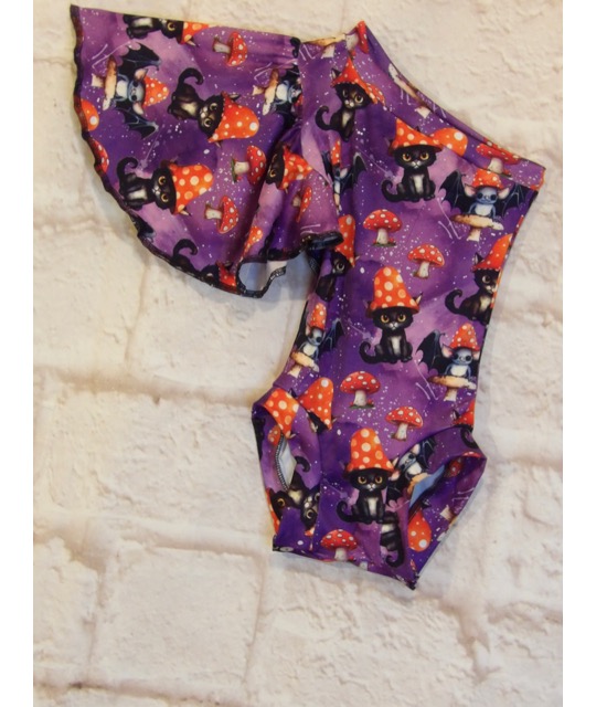 🐱🦇 Get ready for Halloween with our Cat and Bat on One Shoulder Flutter Sleeve Leotard! 🎃 Perfect for your little one's spooky dance routine!
etsy.com/listing/154282… 
 #HalloweenLeotard #CatAndBat #SpookyDance #FlutterSleeve