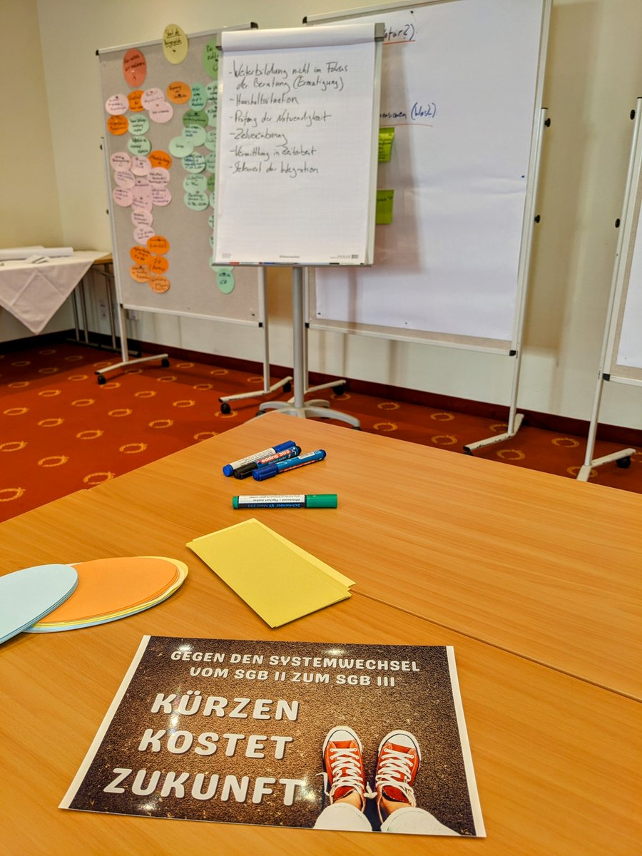 Es gibt Pläne ab 2025 die Zuständigkeit für die Arbeitsförderung von #SGBII-Empfänger*innen unter 25 Jahren auf die Agenturen für Arbeit nach SGB III zu übertragen. Der VR4 bewertet die Pläne kritisch: Für die betroffenen jungen Menschen käme es zu einer Verschlechterung. (es/hm)