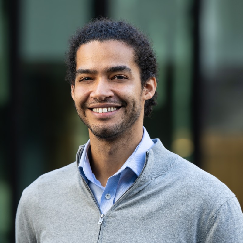 CRUKresearch's tweet photo. Meet Chris Bailey 👉 Specialist Registrar in #Haematology &amp; Clinical Research Fellow at @TheCrick.

He told us about his work on #ecDNA &amp; how this molecule challenges traditional models of #tumour evolution &amp; drug resistance: https://t.co/ULfiJSX0Pl

#NPAW2023 | @cbailey_58 https://t.co/Wp2RVwBMQL