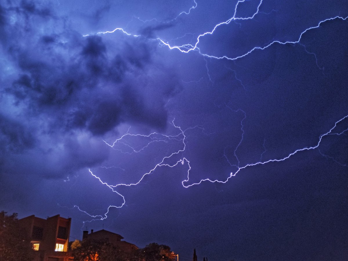 3CatInfo El temps tweet media