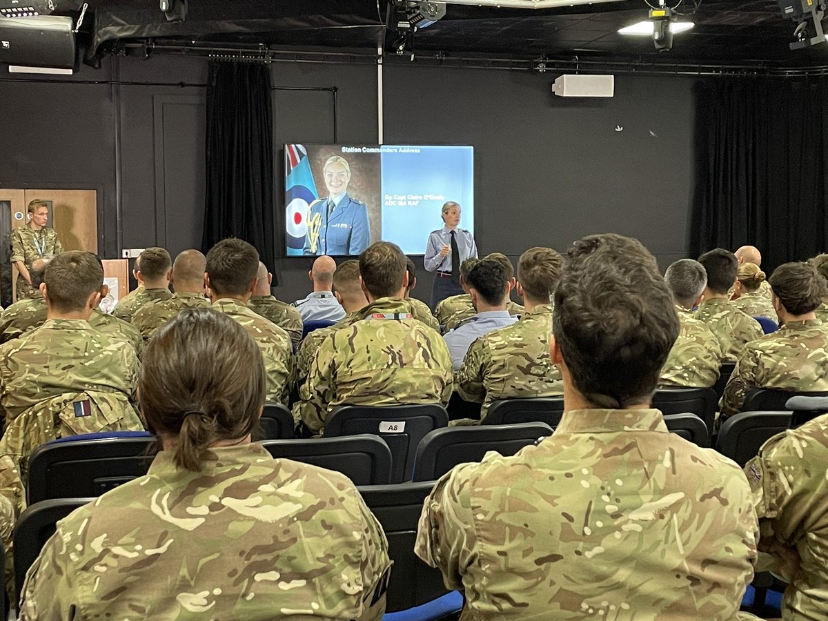 This afternoon @StnCdrBZN opened the Operational Support Wing training seminar. The afternoon is all about giving OSW personnel the chance to discuss warfighter ethos and work on team building skills.