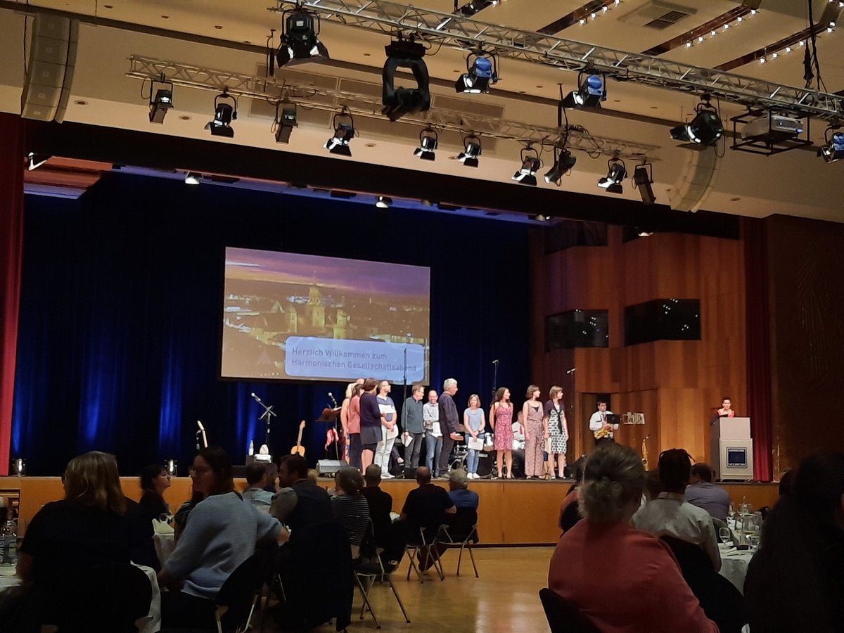 SusannBoz's tweet photo. Gesellschaftsabend der #GMDS2023
#RWTHAachen
#MedicalInformatics https://t.co/SdJcvTPUKf