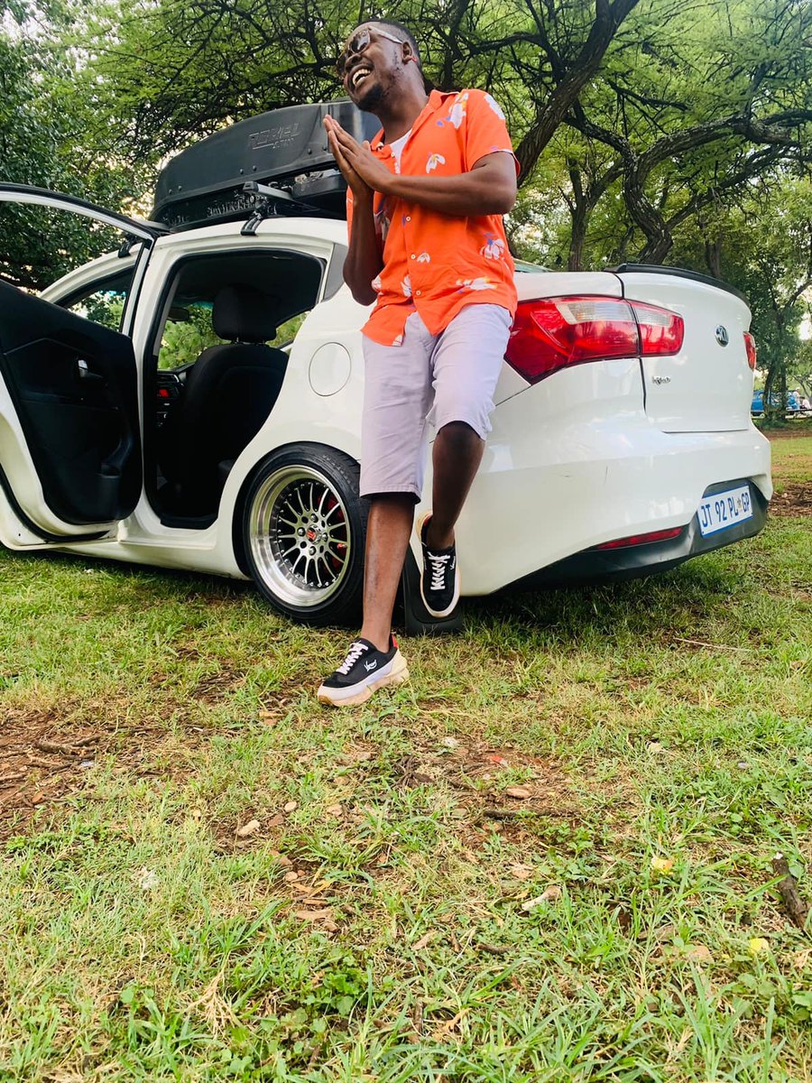 Success favors the persistent. #VenomSneakers, your badge of perseverance. 

Only R1250 per pair (free delivery accross Mzansi). WhatsApp 067 682 6852 to order