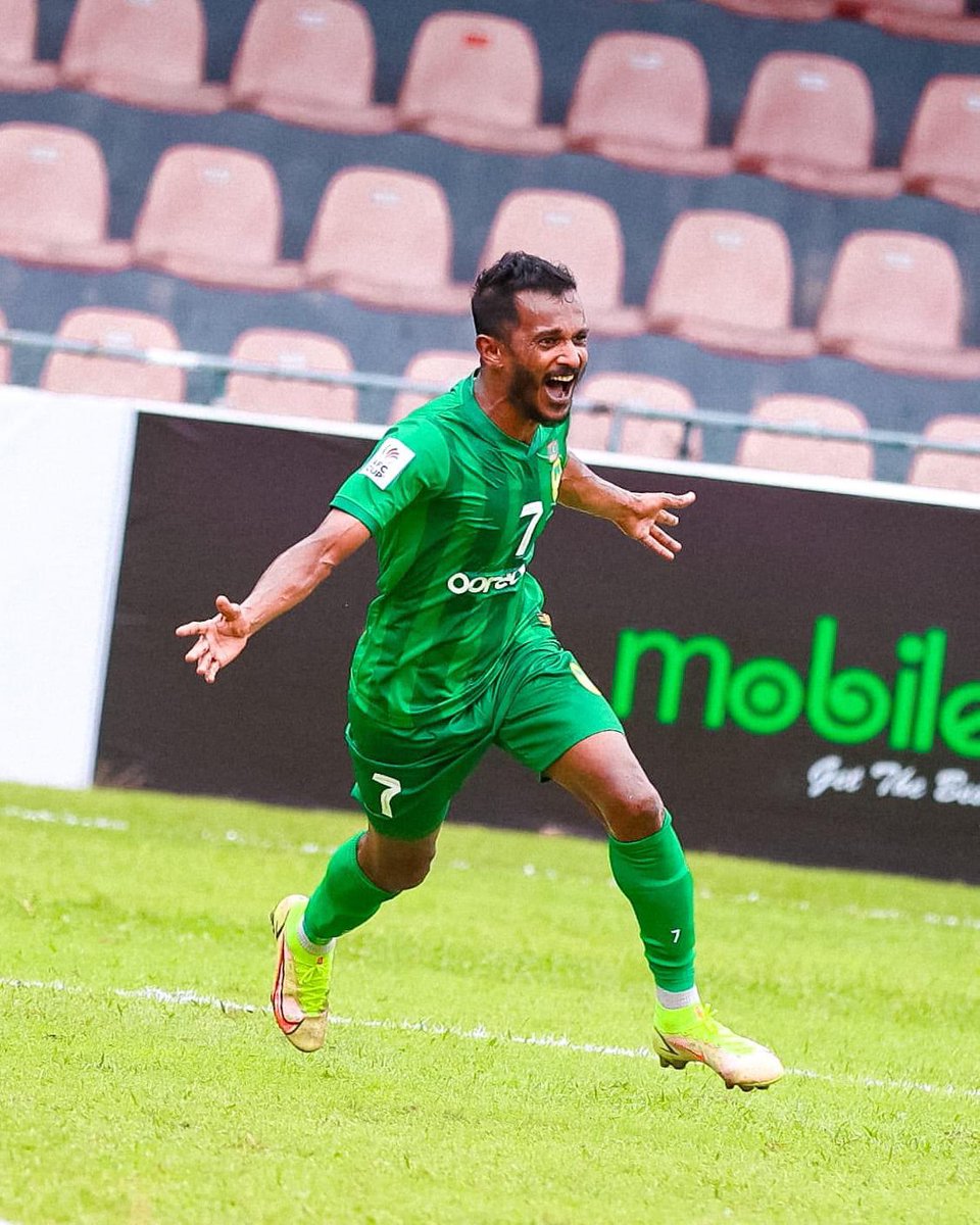 Sentey77's tweet photo. #AFCCup goal after 4 years! 💪🏽💚⚽
Congratulations @MaziyaSr 👏🏽🇲🇻

📸 https://t.co/KdBXyXEZ2z, Fayaz Moosa, Nishan Ali Hassow https://t.co/l2hkqSrC31