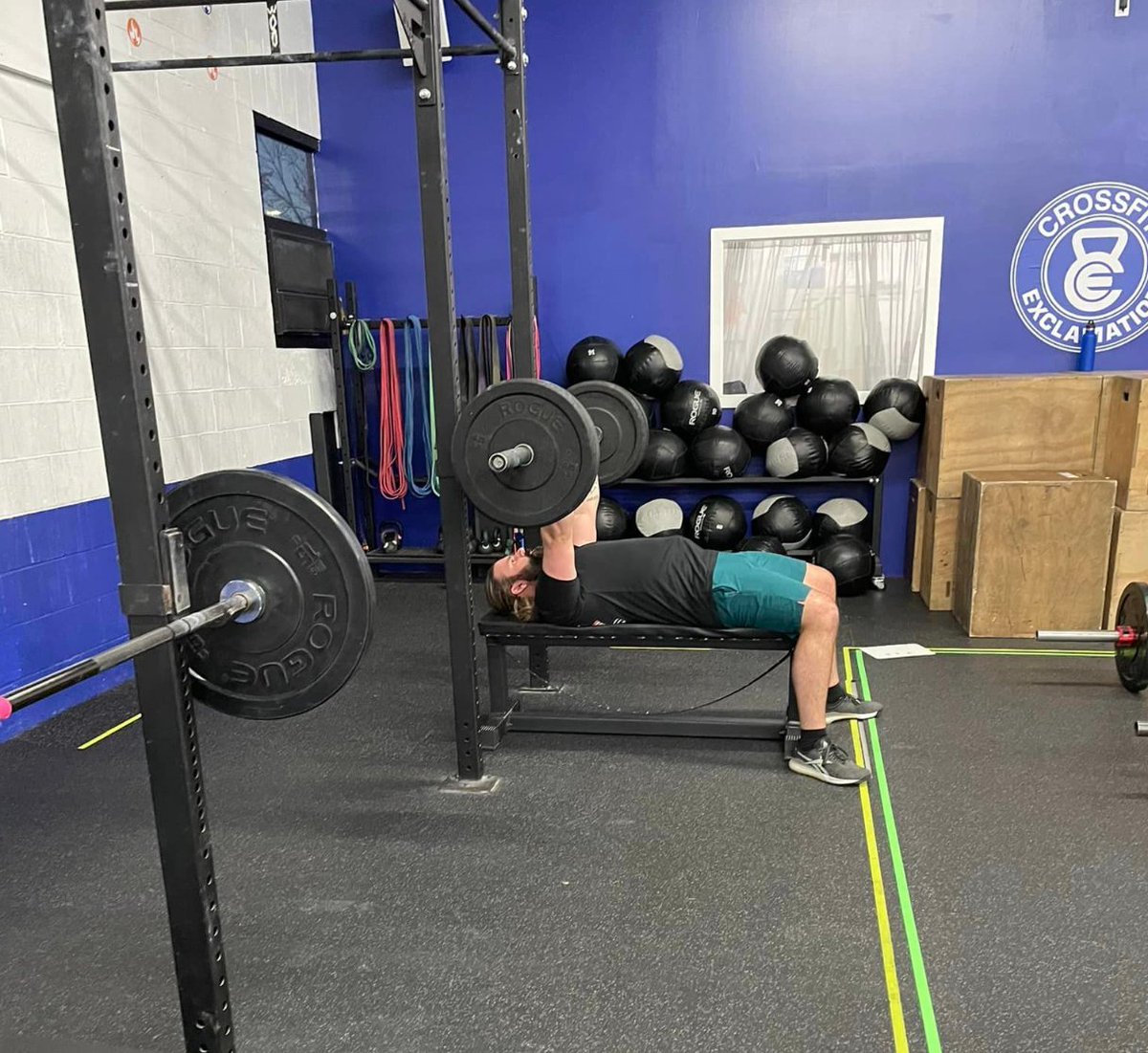 CF_Exclamation's tweet photo. Tuesday Fit Tip!

There's nothing better than a good lift.  Build up muscle, burn body fat, and strengthening your body overall are just some of the benefits!

 #Tuesday #WorkingOut #Fitness #Sport #Gym #GymWeights #CFE #CrossFit #Fit #Fittip #Exercise #Lift #Lifting https://t.co/ZTl1ORR4X0